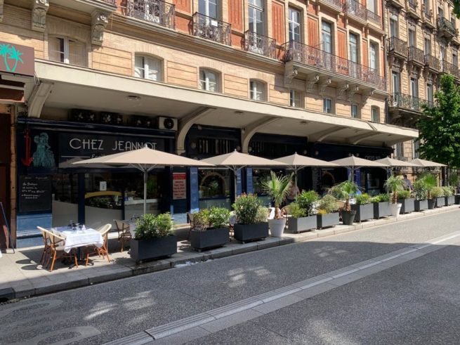 Chez jeannot - installation Ombre et terrasse